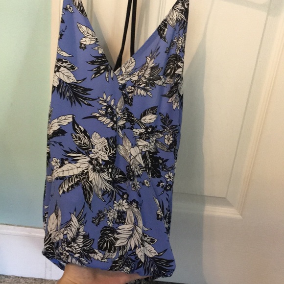 Wrap Tank - Picture 3 of 3